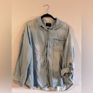 Risen Women’s XL long sleeve Denim button up Top